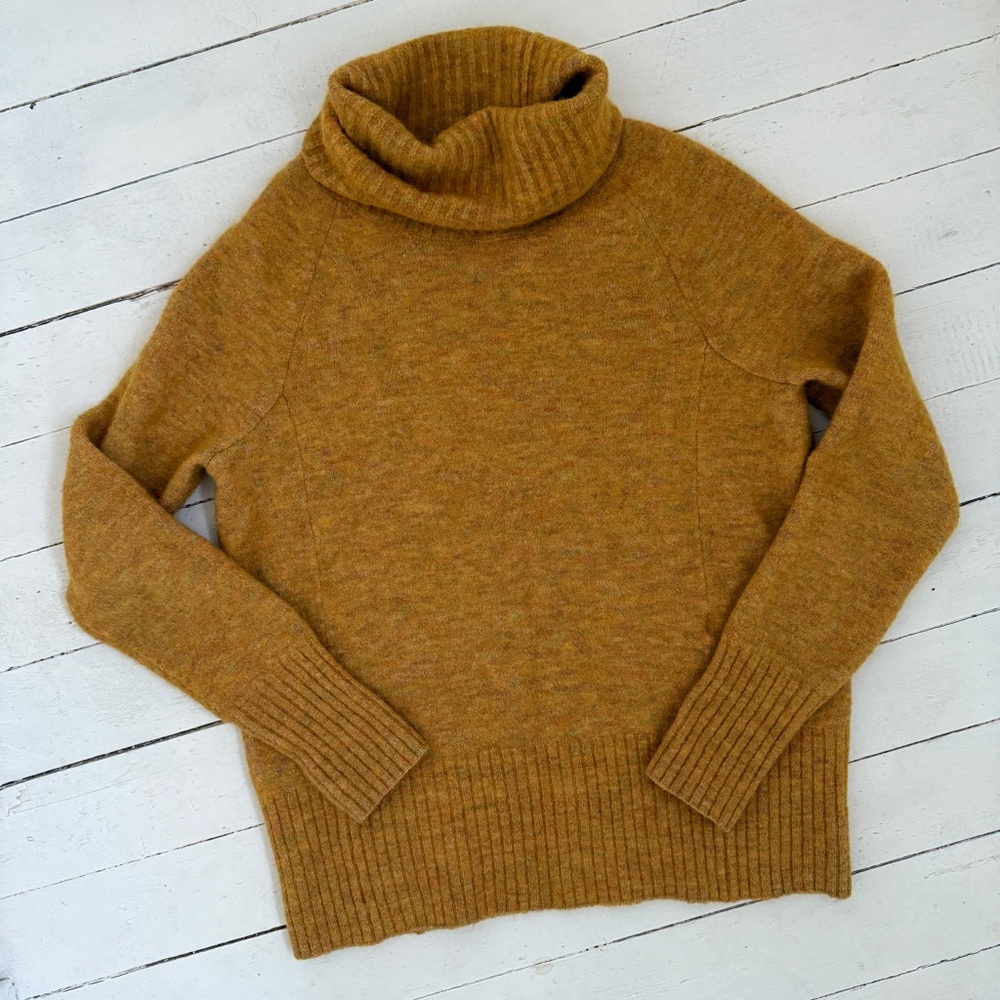 Aritzia Babaton Alpaca Wool Turtleneck Sweater Mustard Yellow XS